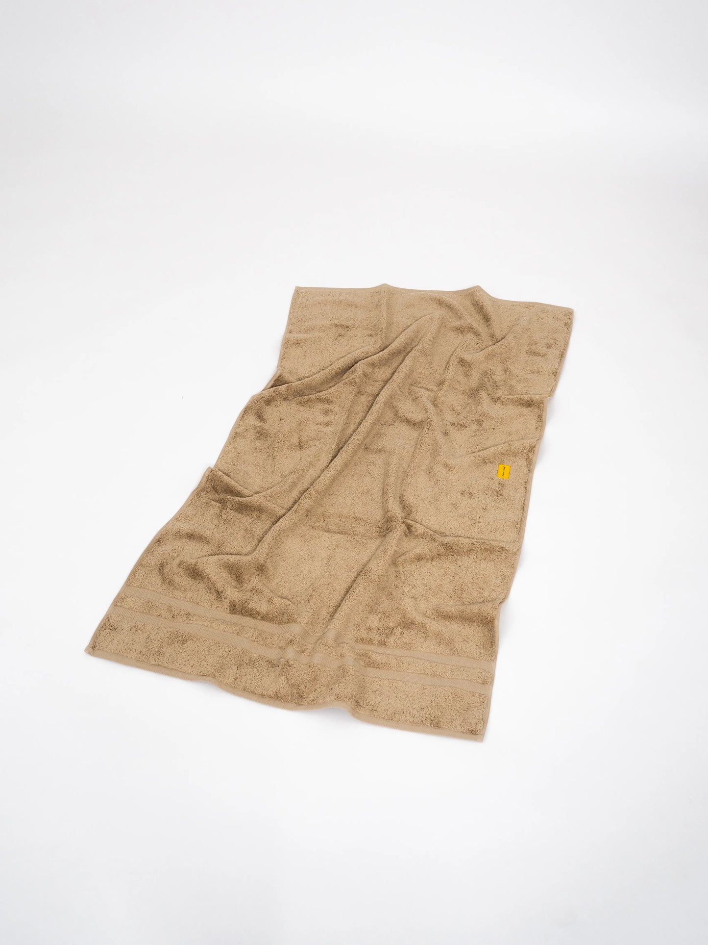 beige-handdukar-i-set-produktbild-chimi-home-frotté-signature-collection