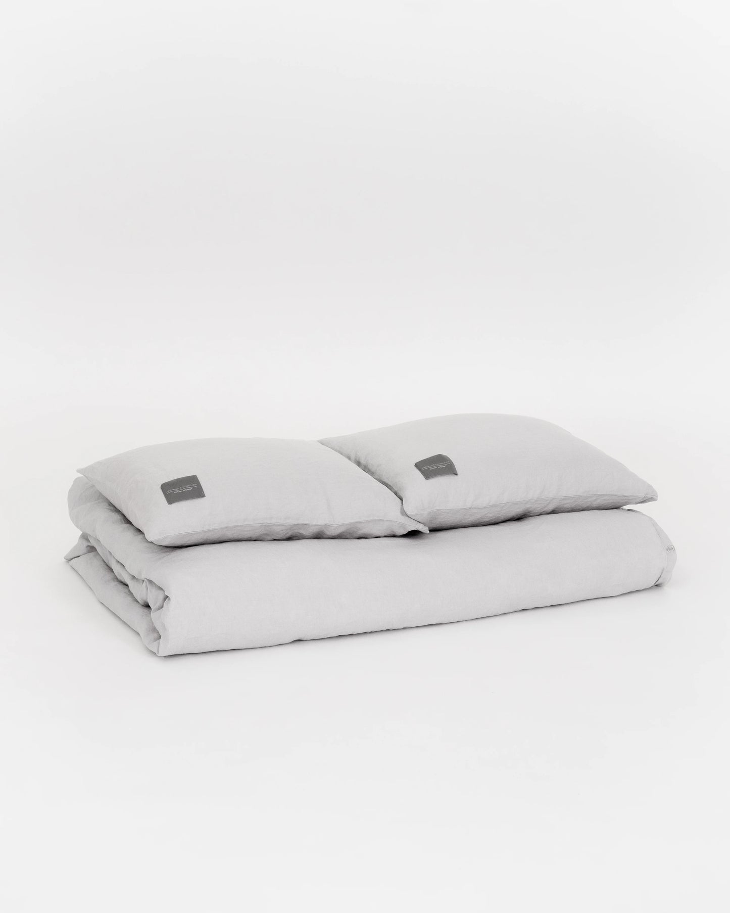 Gråa-linnesängkläder-produktbild-chimi-home-örngott-Japandi-Collection