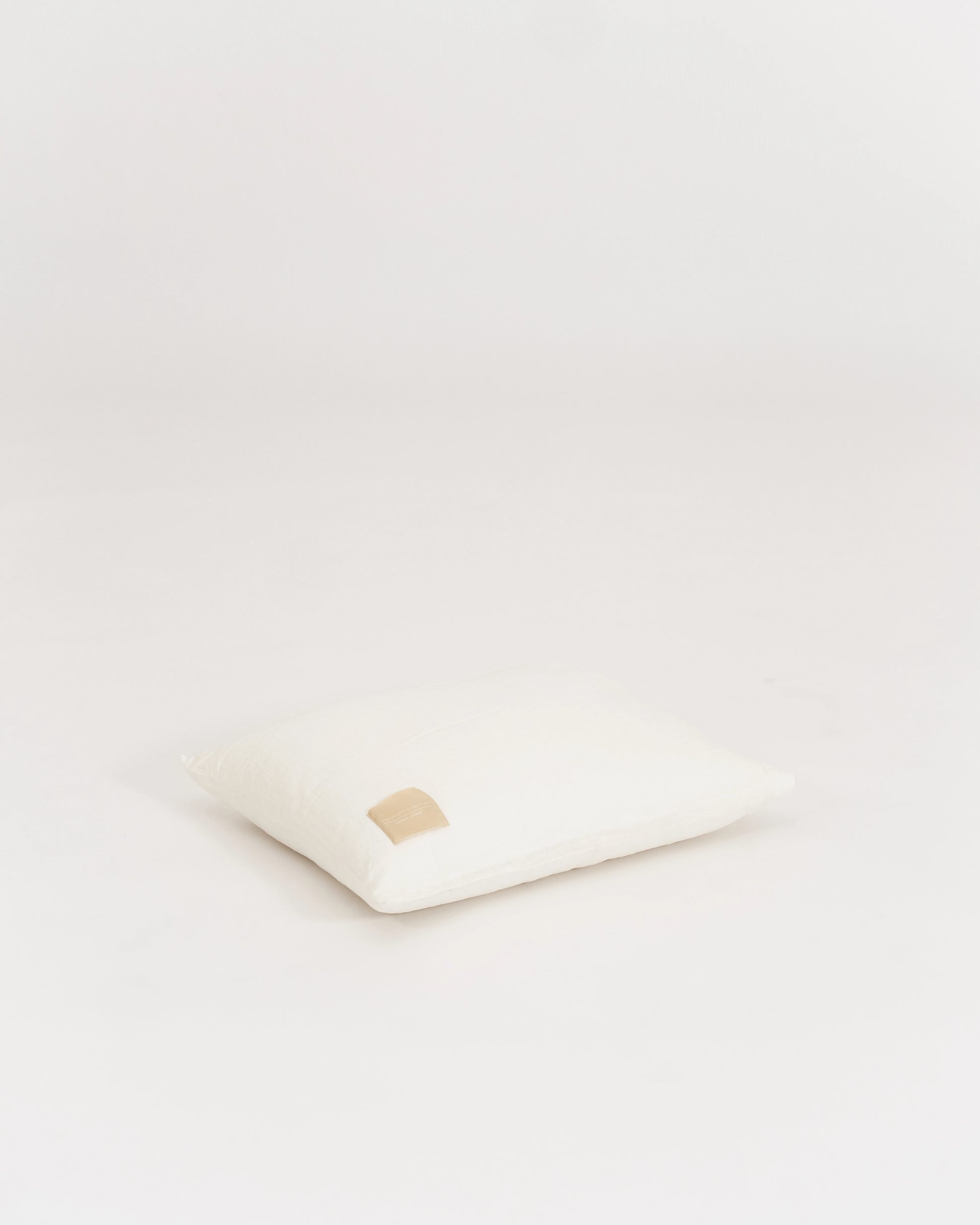 Vita-linnesängkläder-produktbild-chimi-home-örngott-Japandi-Collection