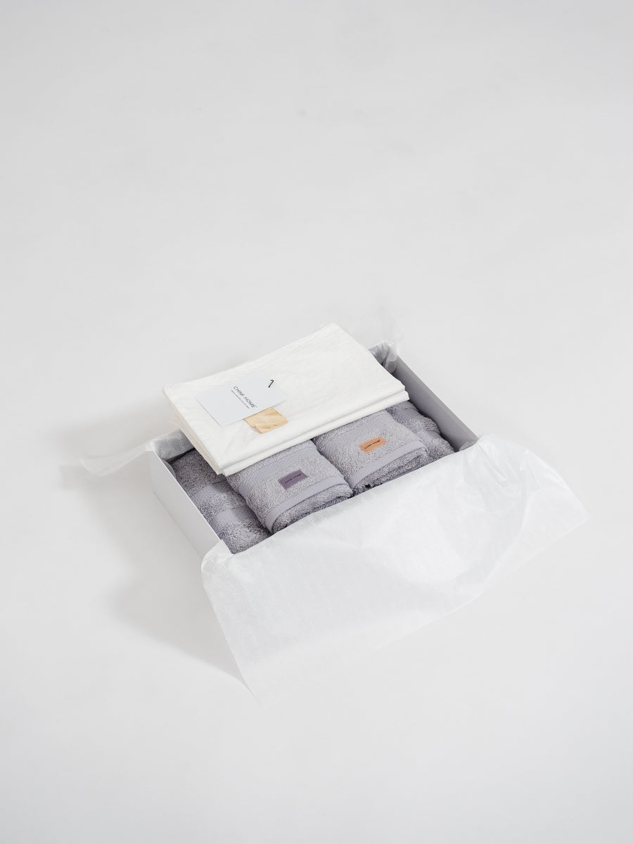 Gift Set - 2 Towels & 2 Pillow cases